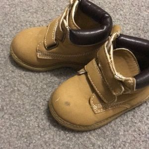 Size 4 toddler Velcro work boots